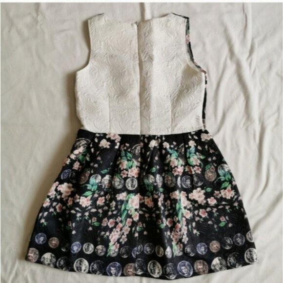 Baroque Floral Mini Dress Sleeveless Small - Picture 2 of 7